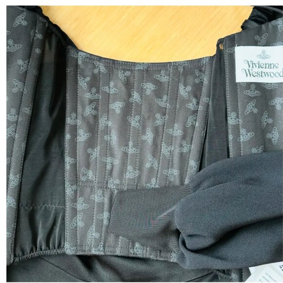 Corset Jacket w zip off sleeves - Picture 13 of 16